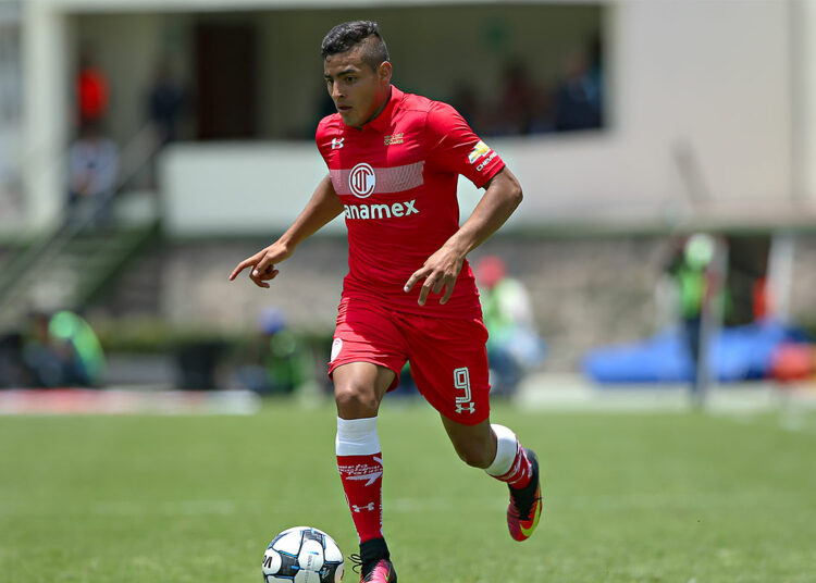 Alexis Vega puede tener un segundo capítulo en el Toluca de Paiva