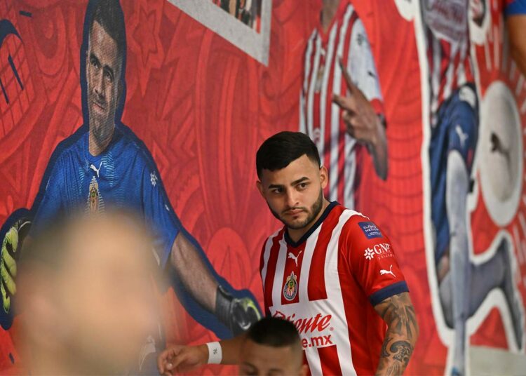 Alexis Vega ya puede firmar precontrato e irse libre