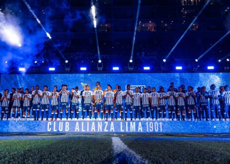 Alianza Lima se enfrentará a la Universidad Católica de Chile en Trujillo por la ‘Tarde Blanquiazul’. Foto: Twitter @ClubALOficial