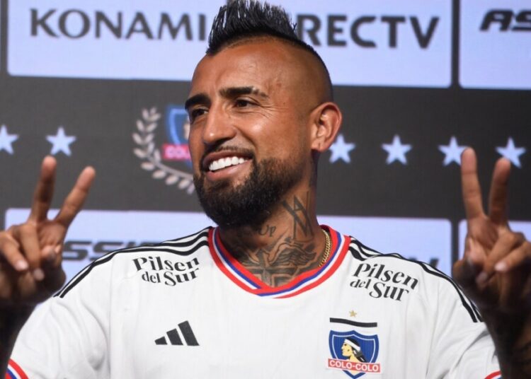 Arturo Vidal quiere ser campeón con Colo Colo: "Feliz de volver a casa después de casi 17 años"