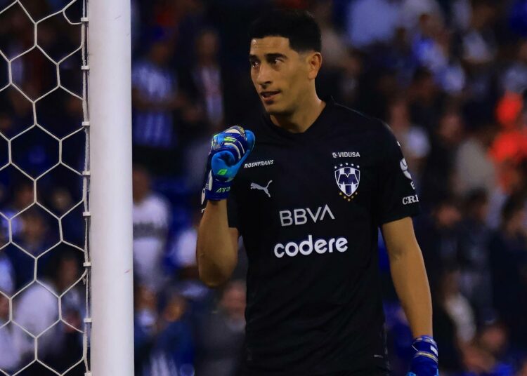 Esteban Andrada se queda en Monterrey por cláusula millonaria