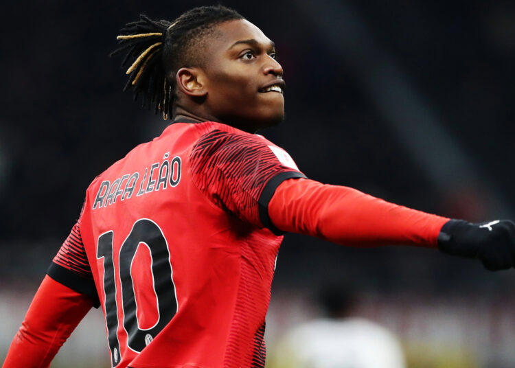 Fabrizio Romano Gives Update on AC Milan’s Rafael Leão Amid PSG Rumors