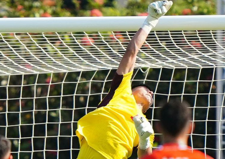 “Fue clave en la victoria de Perú”: Conmebol destacó la actuación de Diego Romero ante Chile