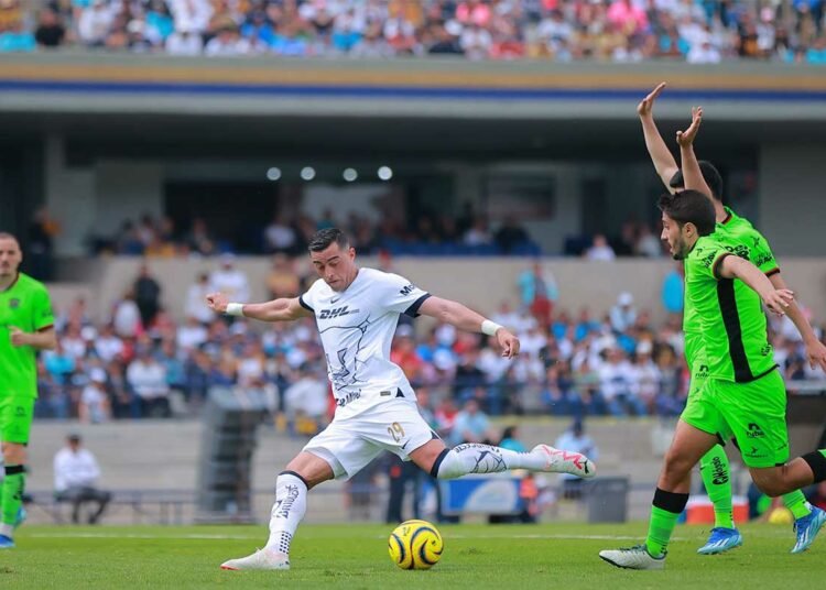 Funes Mori y Chino Huerta, una dupla que ilusiona a Pumas