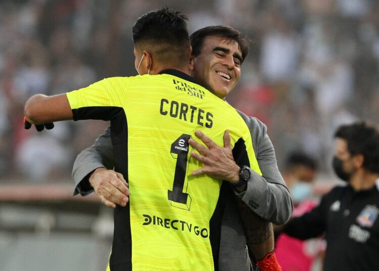 Gustavo Quinteros quiere a Brayan Cortés y Colo Colo pone exigencia para dejarlo partir - Te Caché!