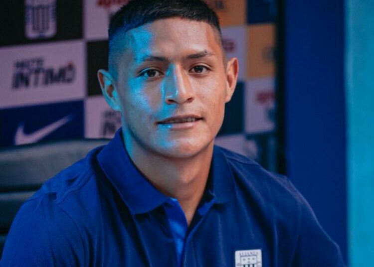 Marco Huamán fue oficializado como refuerzo de Alianza Lima. Foto: Twitter Alianza Lima