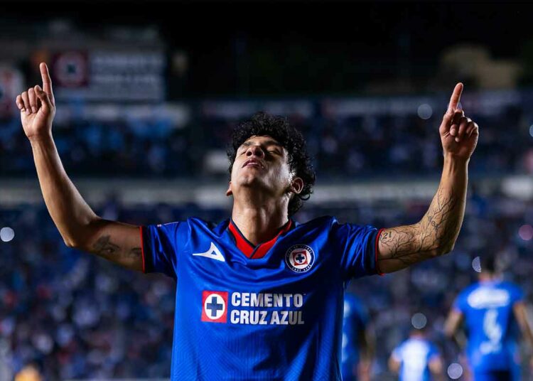 Cruz Azul le pasa por encima al Atlético de San Luis de Leal