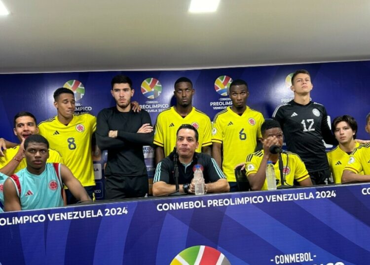 De la Pava por "respaldo" de jugadores de Colombia con Héctor Cárdenas: "Es en la cancha"