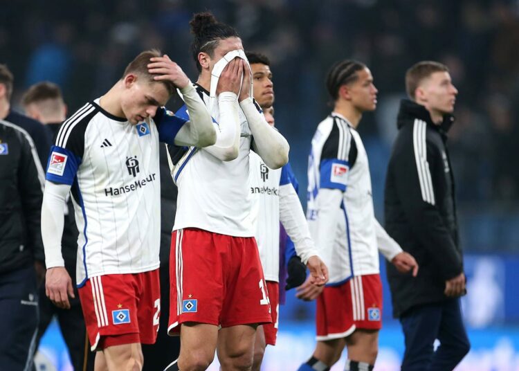 HSV pierde el Spectacle Gegen 96 – Los aficionados se sorprenden con Plakaten