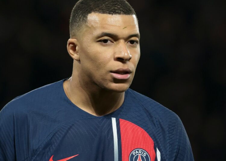 Kylian Mbappé DEJARÁ el PSG este verano por nada con una gran lucha por transferencias para comenzar como agente libre