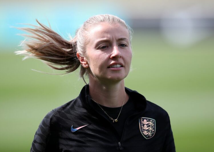 Leah Williamson back in England squad