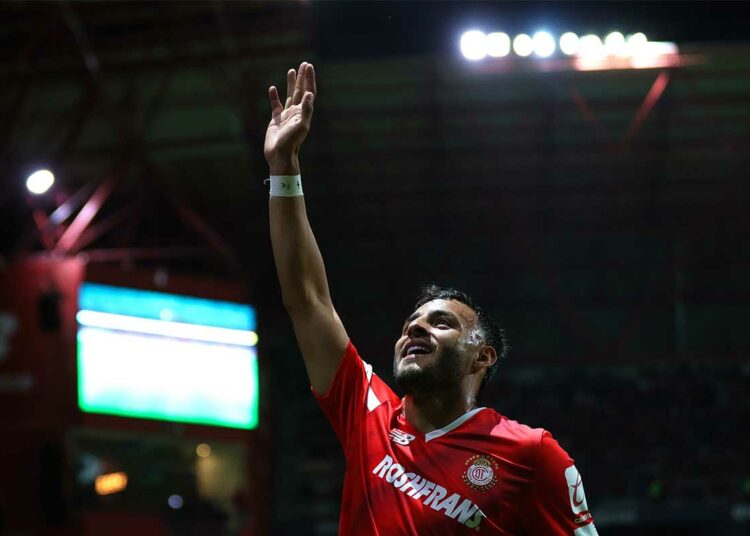 Alexis Vega teniendo un resurgir futbolístico con Toluca