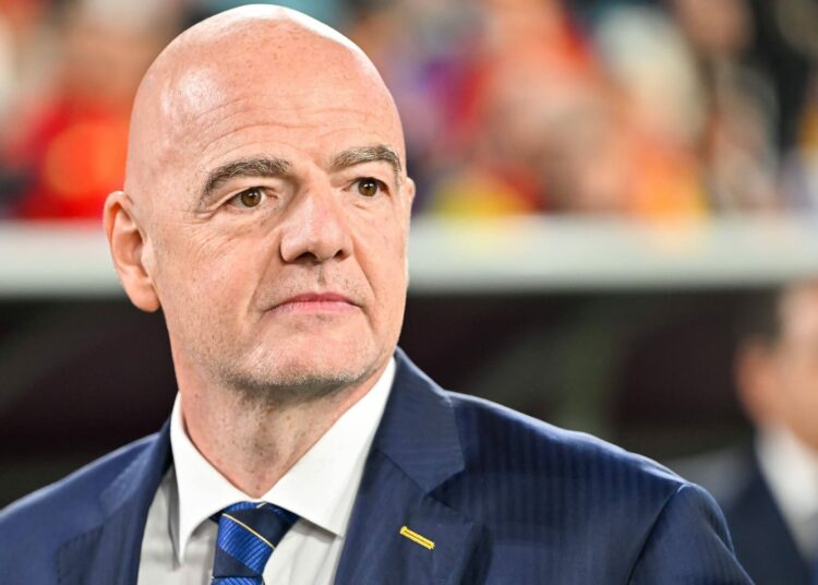 El jefe de la FIFA, Gianni Infantino: Absage por la Blaue Karte