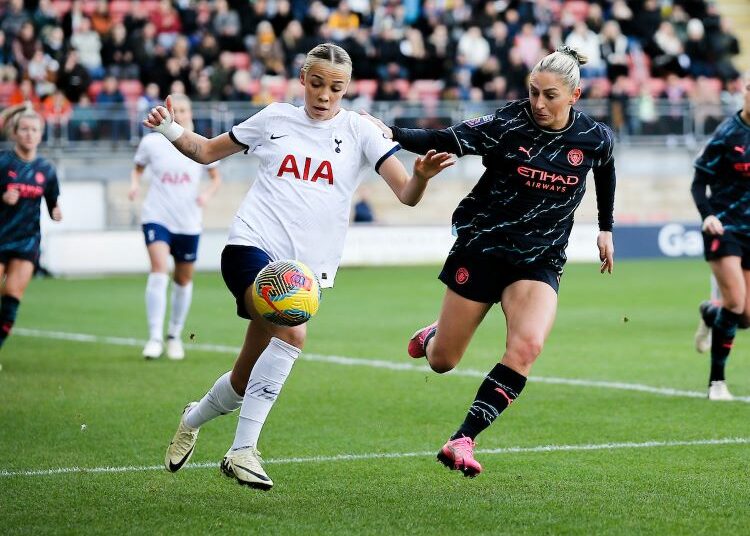 Barclays Womens Super League - Tottenham Hotspur v Manchester City - Brisbane Road