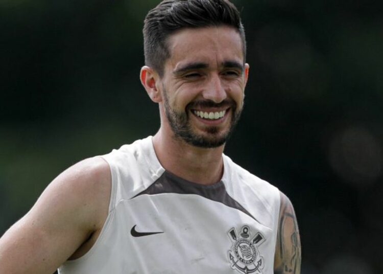 Igor Coronado recibe aviso sobre su debut en Corinthians