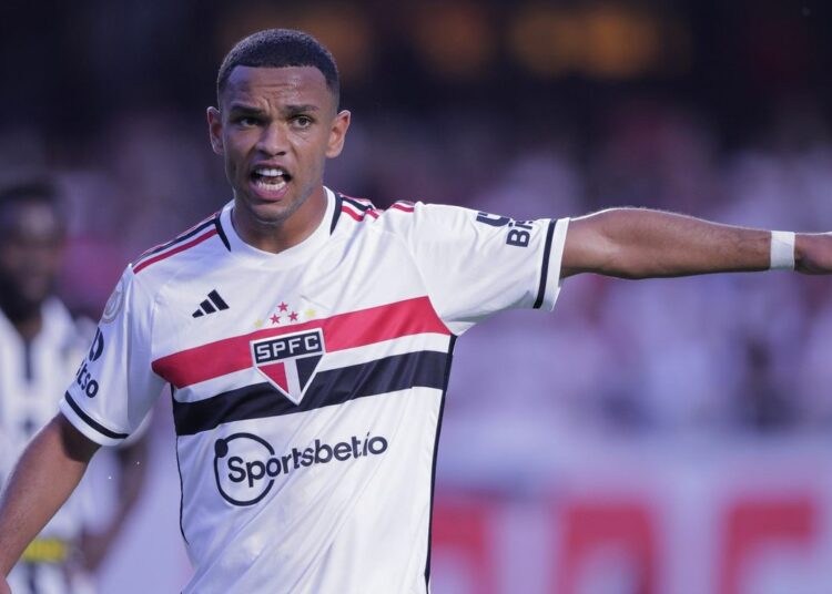 Juan puede estar viviendo sus últimos días con la camiseta del São Paulo