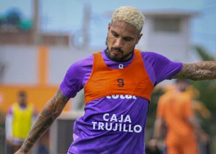 Paolo Guerrero. Foto: Facebook Club César Vallejo