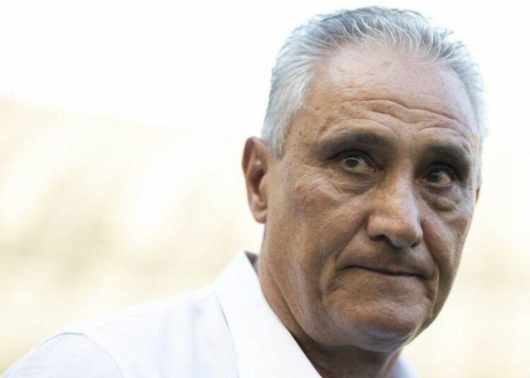 Tite revela la posibilidad de nuevos fichajes para reforzar al Flamengo