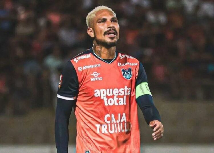 Paolo Guerrero. Foto: Twitter @Liga1TeApuesto