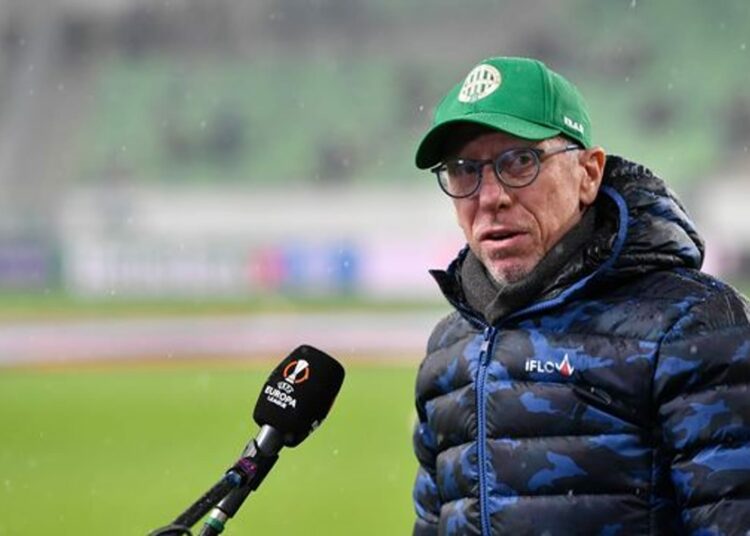 El entrenador Peter Stöger deja el VfL Bochum