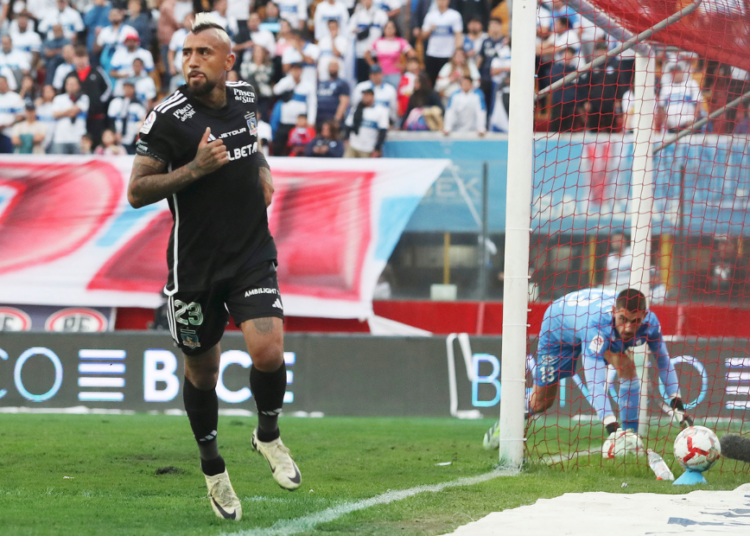 HÉROE | Arturo Vidal le dio la victoria a Colo Colo ante la UC