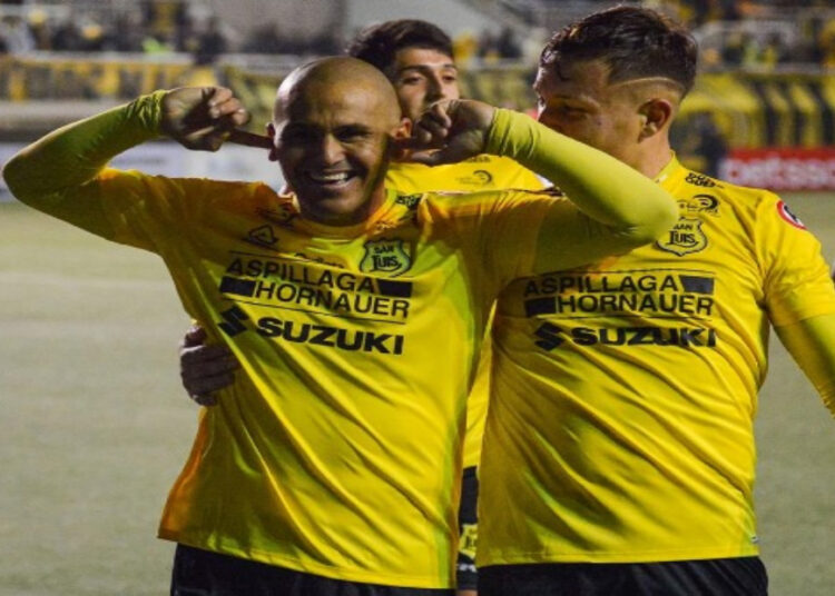 Humberto 'Chupete' Suazo anotó y condujo triunfo de San Luis