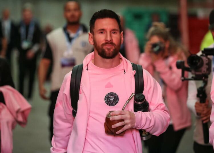 Messi se encuentra con Mahomes, marca gol, pero Taylor Swift no se presenta en el Arrowhead Stadium