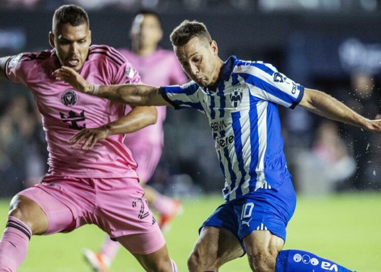 Rayados de Sergio Canales remontan ante el Inter Miami con Messi como testigo en la grada