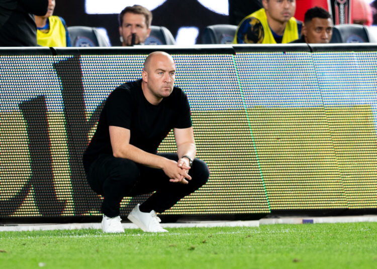 El entrenador del NYCFC, Nick Cushing, golpeó al jugador en la cara, alega el entrenador del Toronto FC