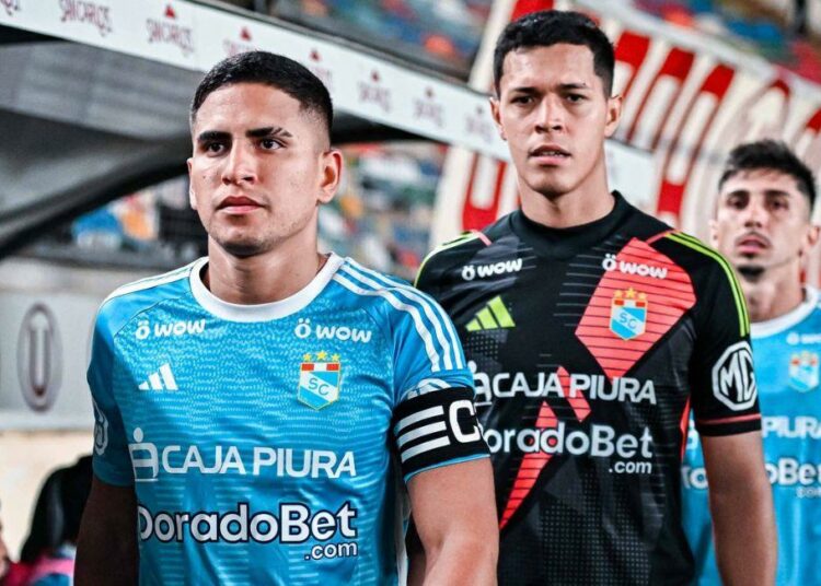 Gianfranco Chávez y Renato Solis. Foto: Twitter @ClubSCristal