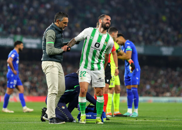 Isco dice adiós a la EURO ya lo que resta de temporada