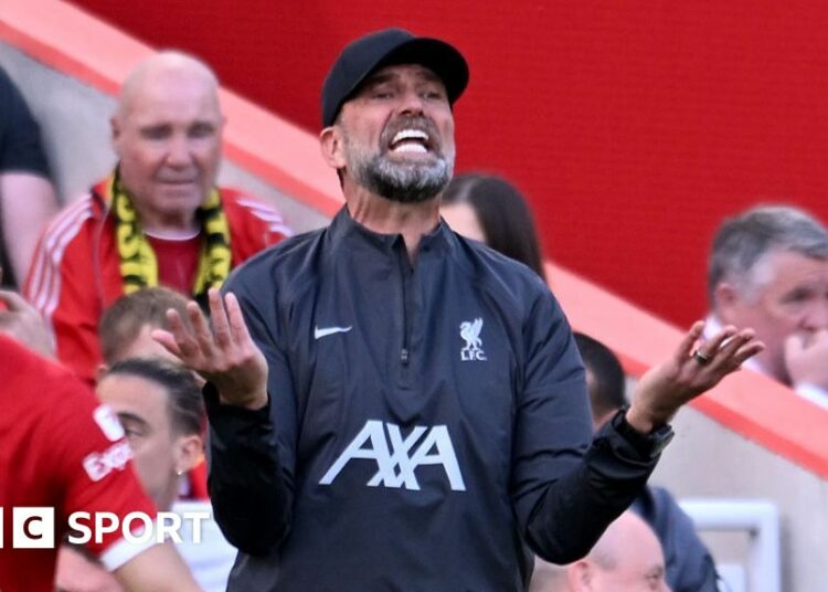 Jurgen Klopp shows frustration