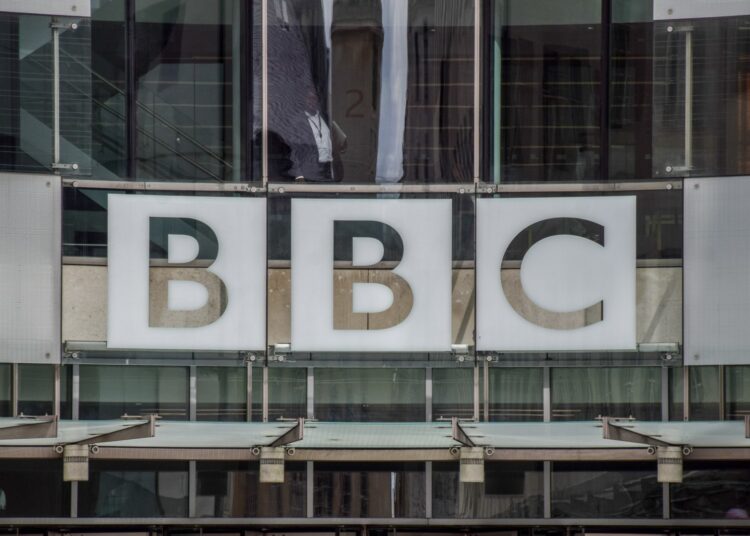 La BBC realiza un importante cambio de transmisión con un nuevo programa estilo Partido del día entre semana que comenzará la próxima temporada