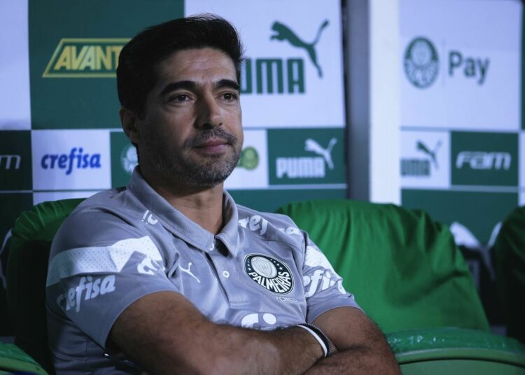 Abel Ferreira podría repetir alineación de Palmeiras ante Galo