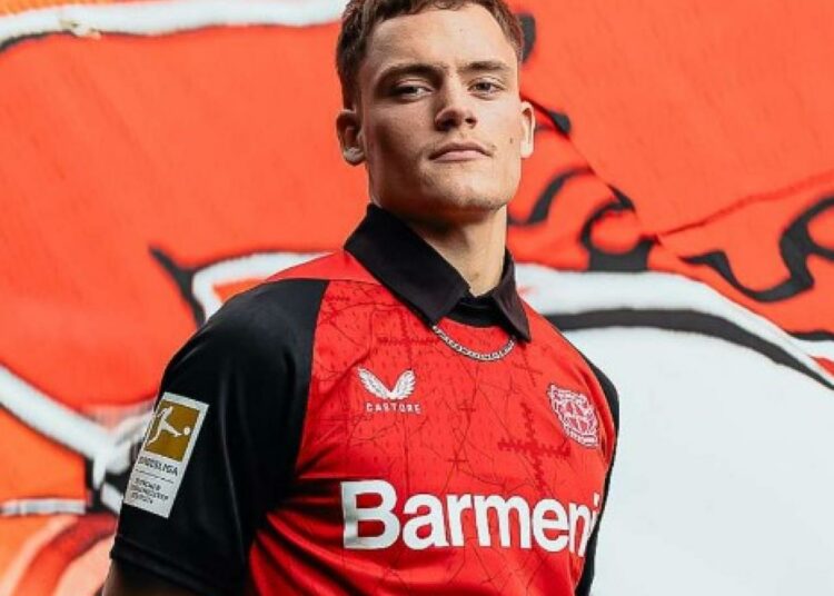 Bayer Leverkusen presenta nueva equipación de local para la temporada 2024/25