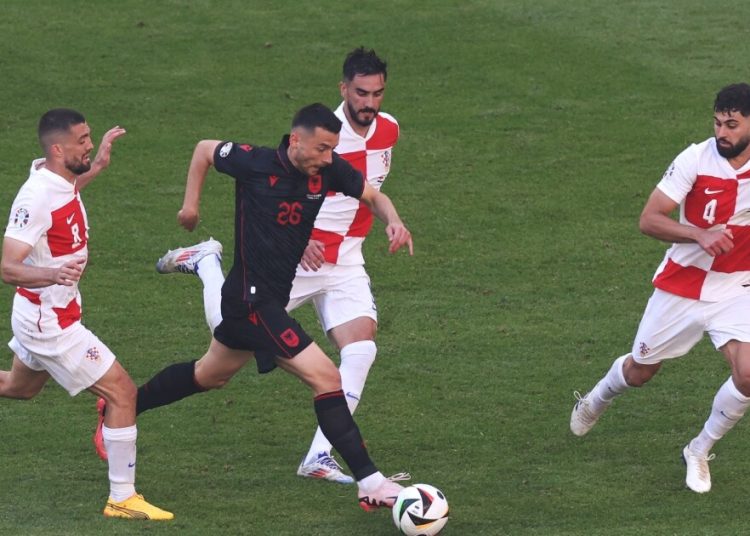 Croacia, a esperar el milagro: empató contra Albania y podría quedar fuera de la Eurocopa