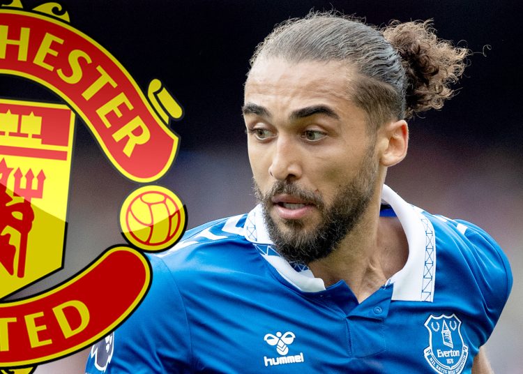 El Manchester United vinculado con el sorprendente traspaso de Dominic Calvert-Lewin a los Red Devils 'en la carrera de transferencia de tres caballos por la estrella del Everton'