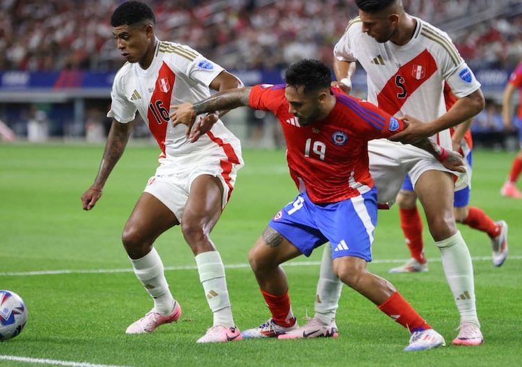 El bloque defensivo de Perú: ¿por qué la ‘Bicolor’ pudo mantener el cero en su debut ante Chile?