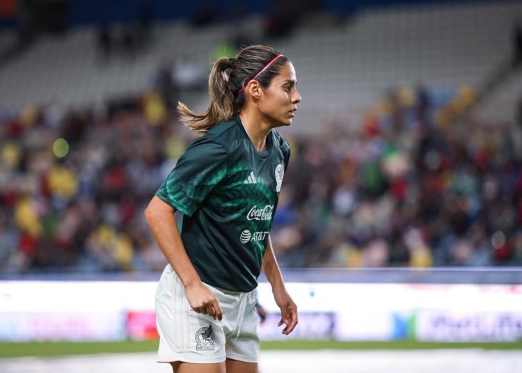 Kenti Robles apunta a las Águilas del América