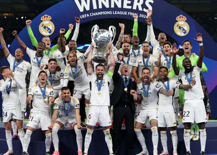 La final de la Liga de Campeones rompe la tradición de Wembley después de la victoria del Real Madrid y los fanáticos lo califican de "sacrilegio"