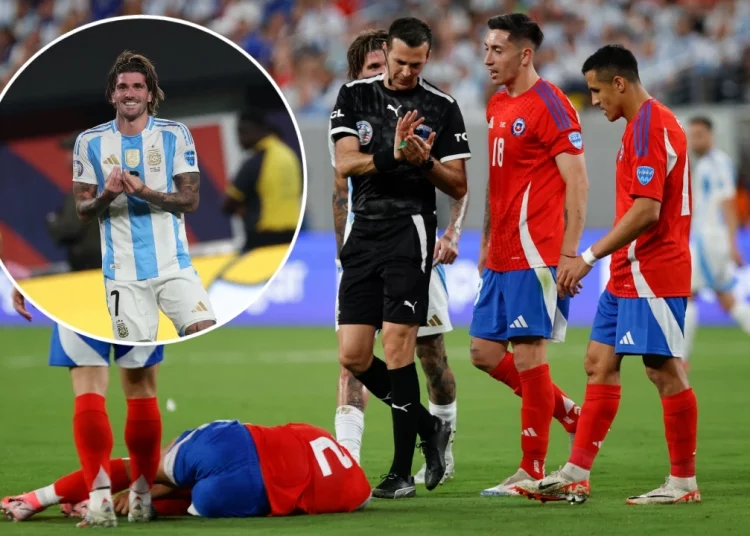 Rodrigo De Paul pisó a Suazo y su esposa estalló en redes tras Argentina vs. Chile