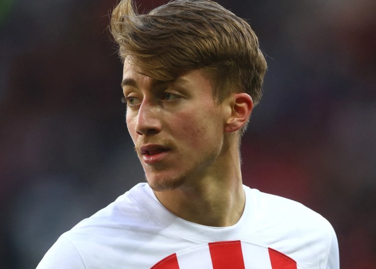 Sunderland podría quedarse con Jack Clarke mientras los clubes de la Premier League se resisten al enorme valor de transferencia de £ 18 millones de la ex estrella del Tottenham