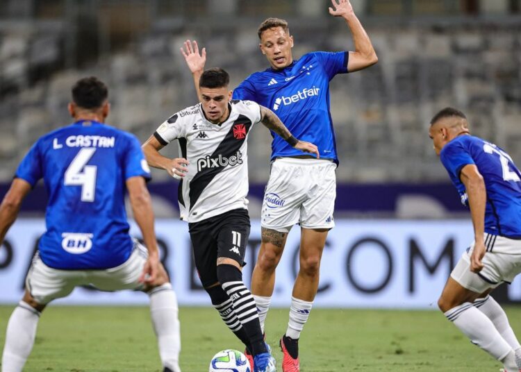 Vasco x Cruzeiro EN VIVO - 0 x 0 - Primer Tiempo