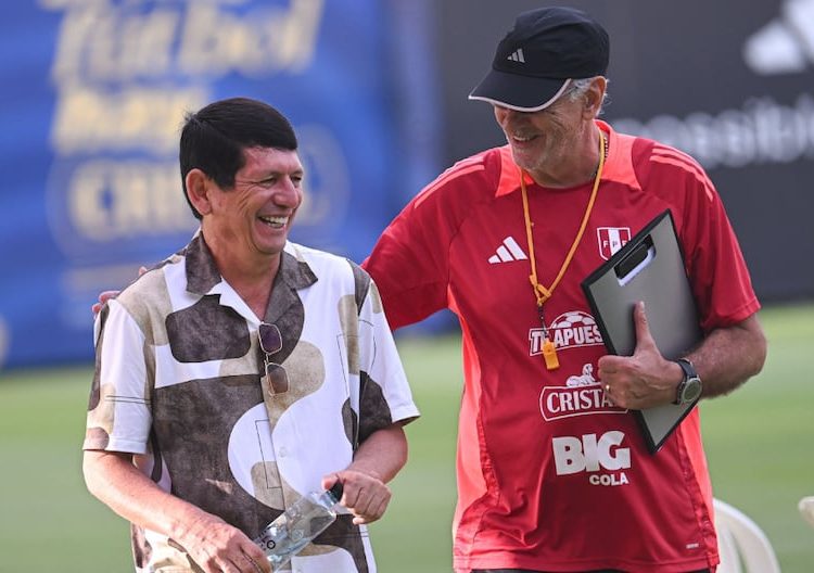 Agustín Lozano: la reunión con Jorge Fossati, los derechos de TV y la salida de algunos jugadores