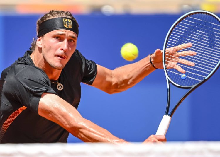 Alexander Zverev gana un fuerte partido contra Tomáš Macháč