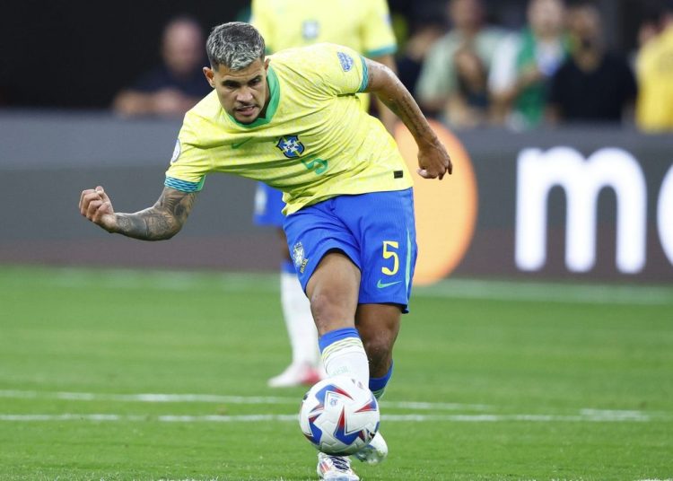 Bruno Guimarães dice que los jugadores quieren hacer historia en la selección brasileña