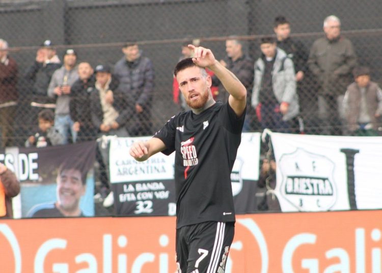 De meterle un gol a Yupanqui en la C a amargar a Argentinos Juniors :: Olé