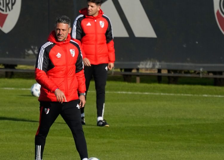 Demichelis empieza a pensar el equipo en la vuelta de River a los entrenamientos :: Olé