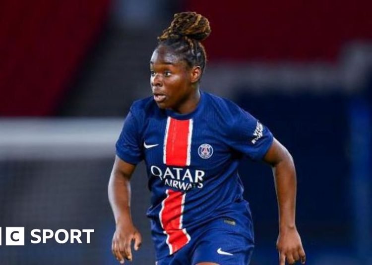 Sandy Baltimore playing for Paris St-Germain