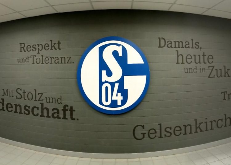 Emil Højlund apuesta por el Schalke